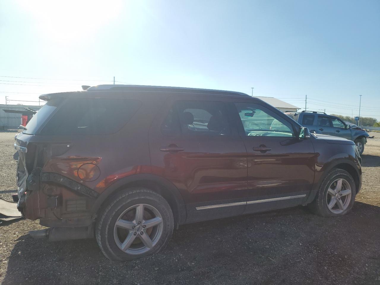 FORD EXPLORER XLT
