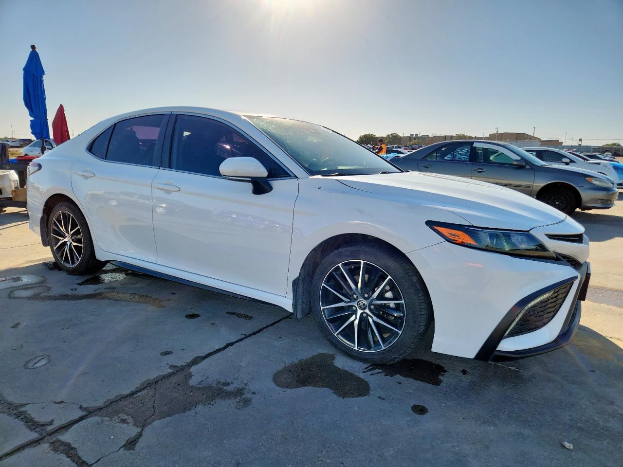 TOYOTA CAMRY SE