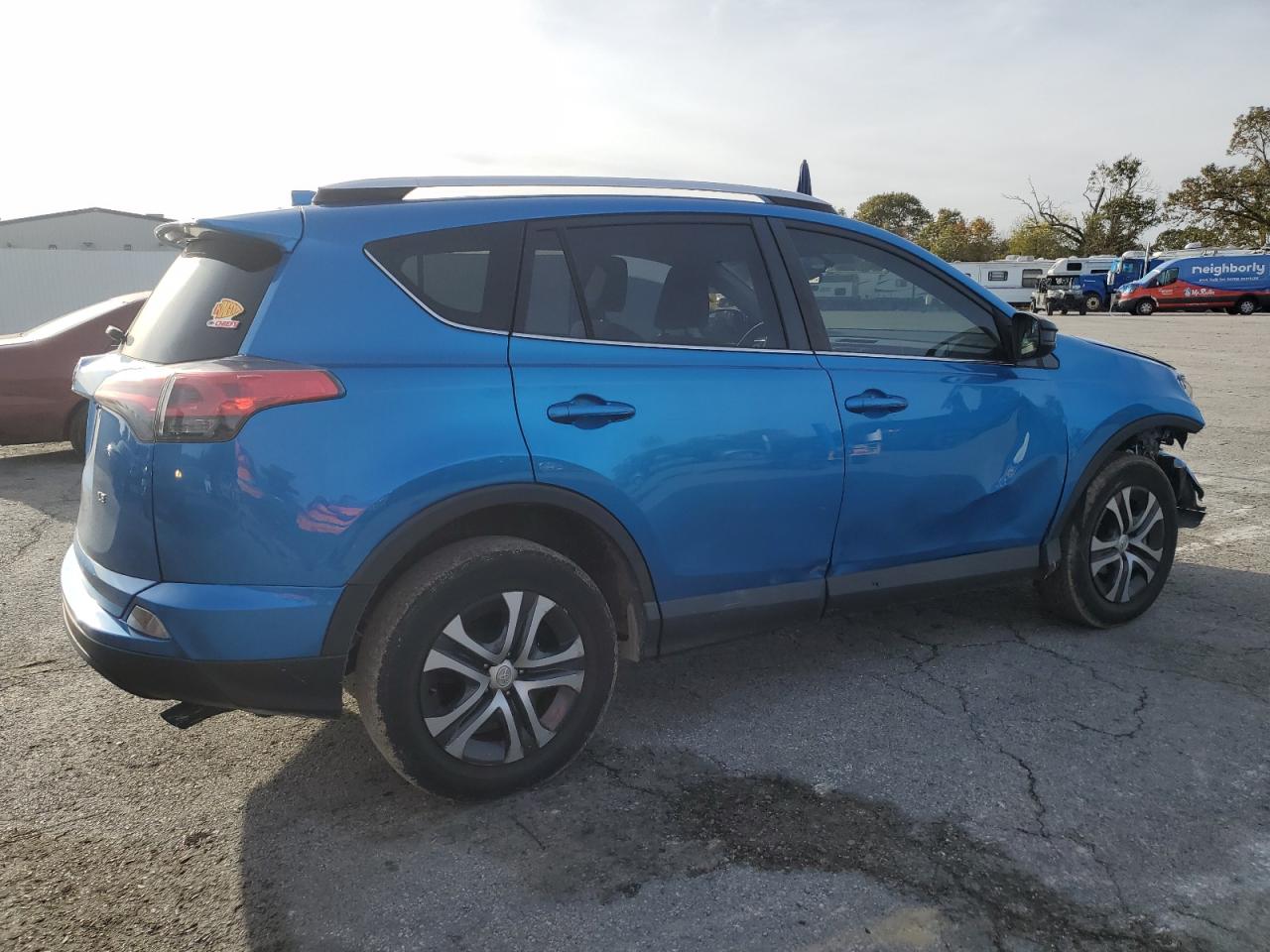 TOYOTA RAV4 LE