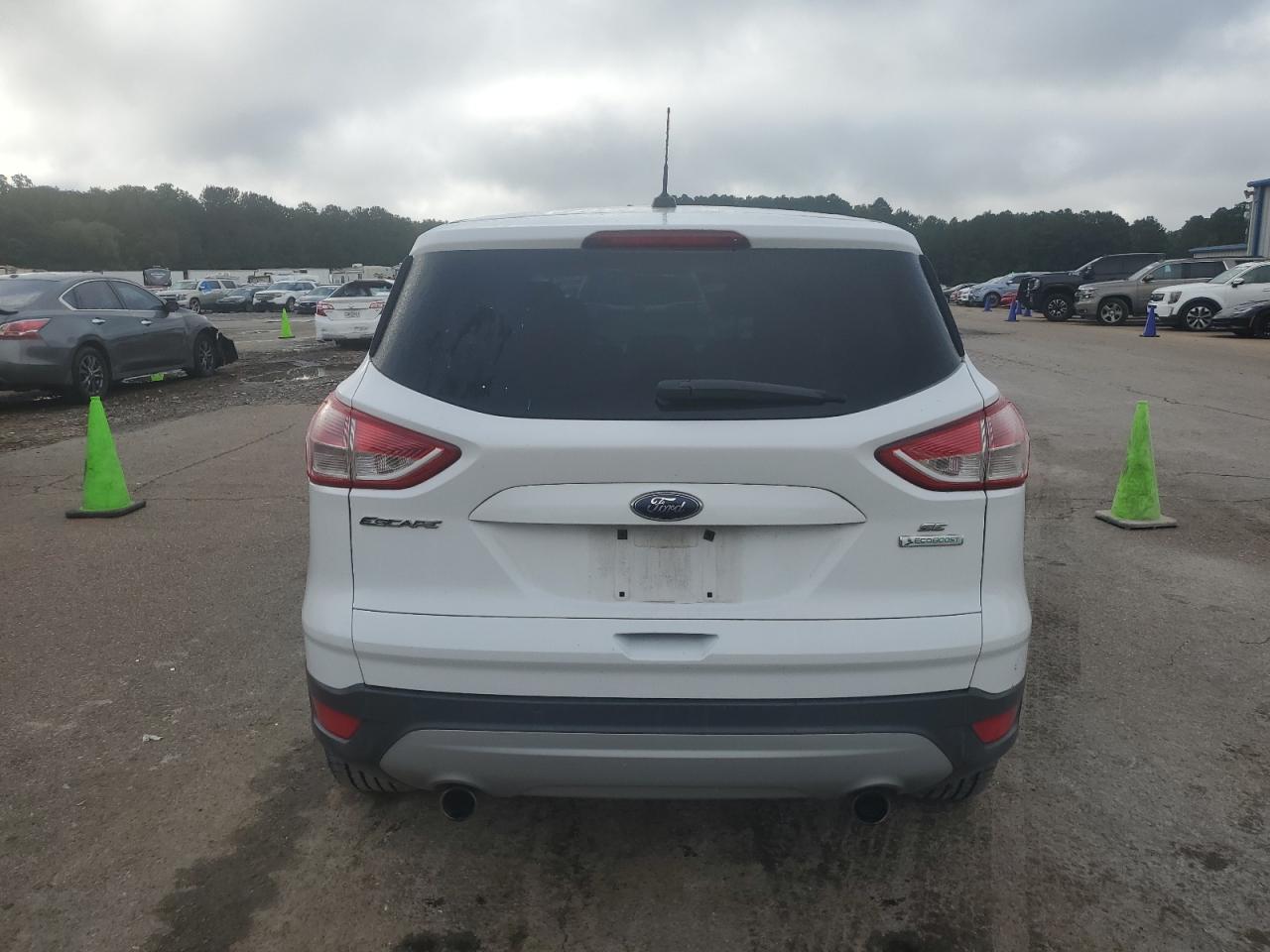 FORD ESCAPE SE