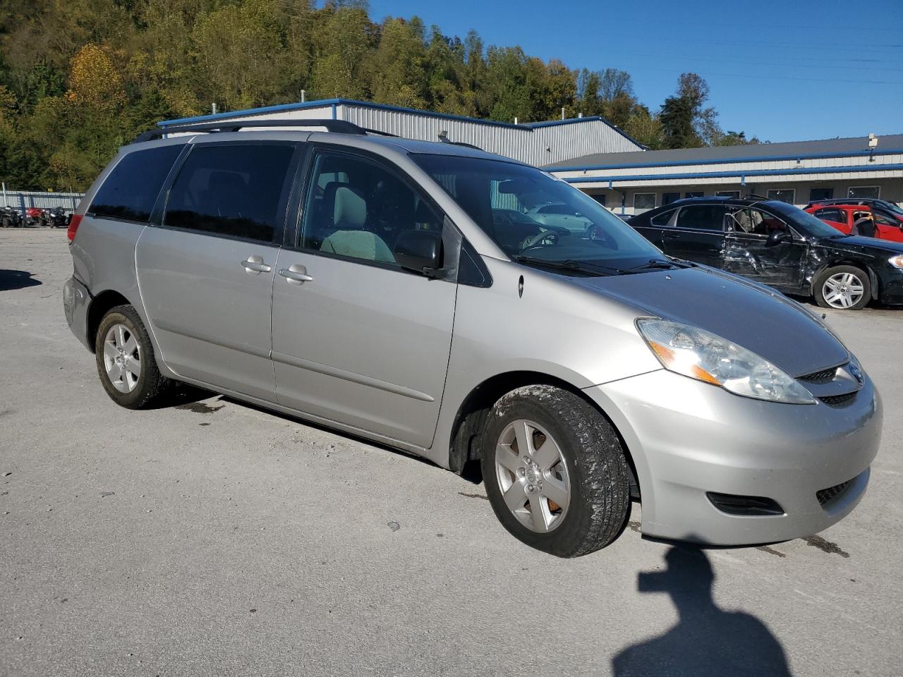 Lot #3285754649 2010 TOYOTA SIENNA CE