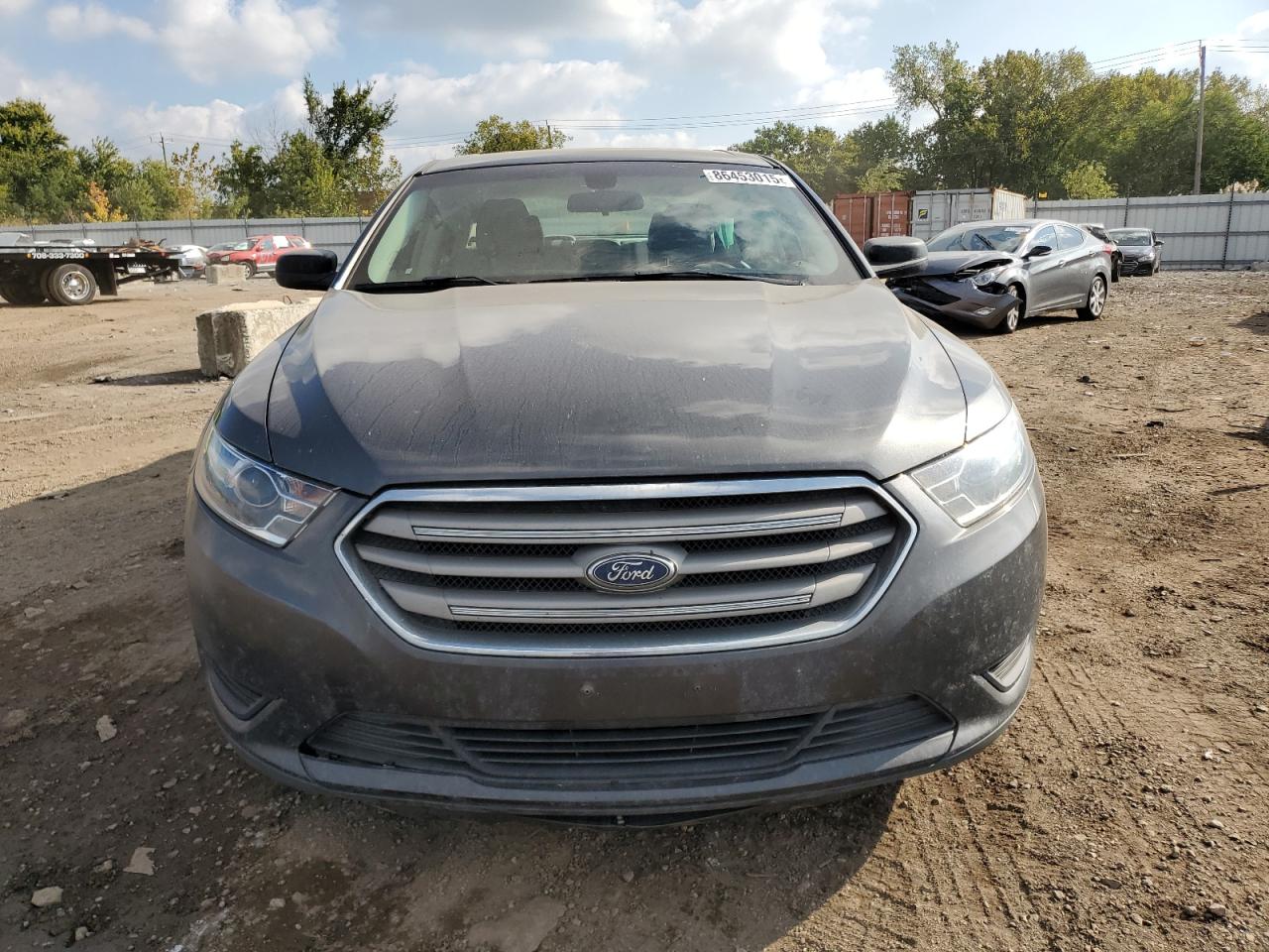 FORD TAURUS SE
