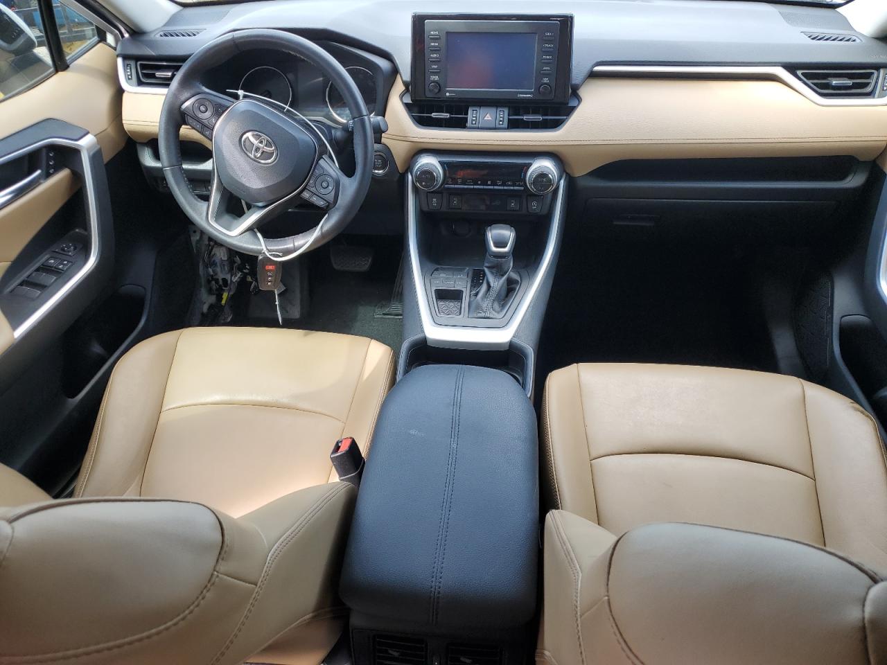 TOYOTA RAV4 XLE PREMIUM