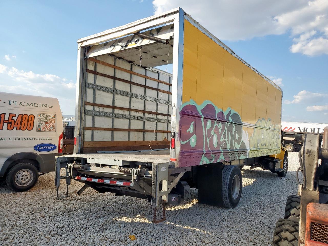 Lot #3303704034 2019 FREIGHTLINER M2