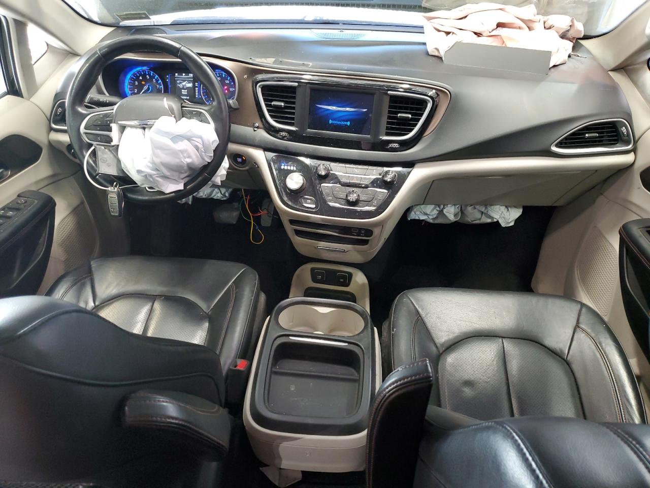 CHRYSLER PACIFICA TOURING L