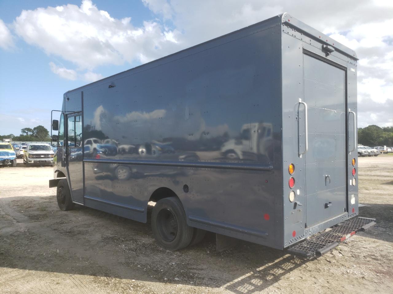 Lot #3310370965 2020 FREIGHTLINER MT45