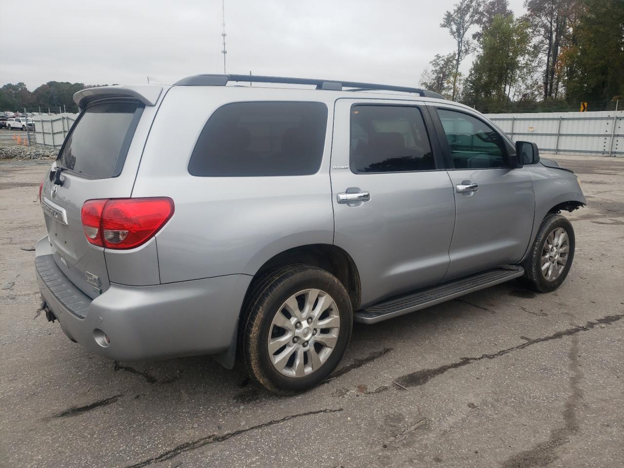 TOYOTA SEQUOIA PLATINUM