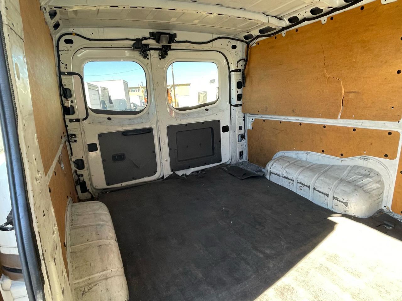 NISSAN NV1500 1500 S