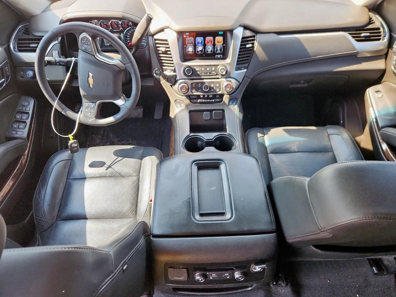 CHEVROLET SUBURBAN C1500 LT