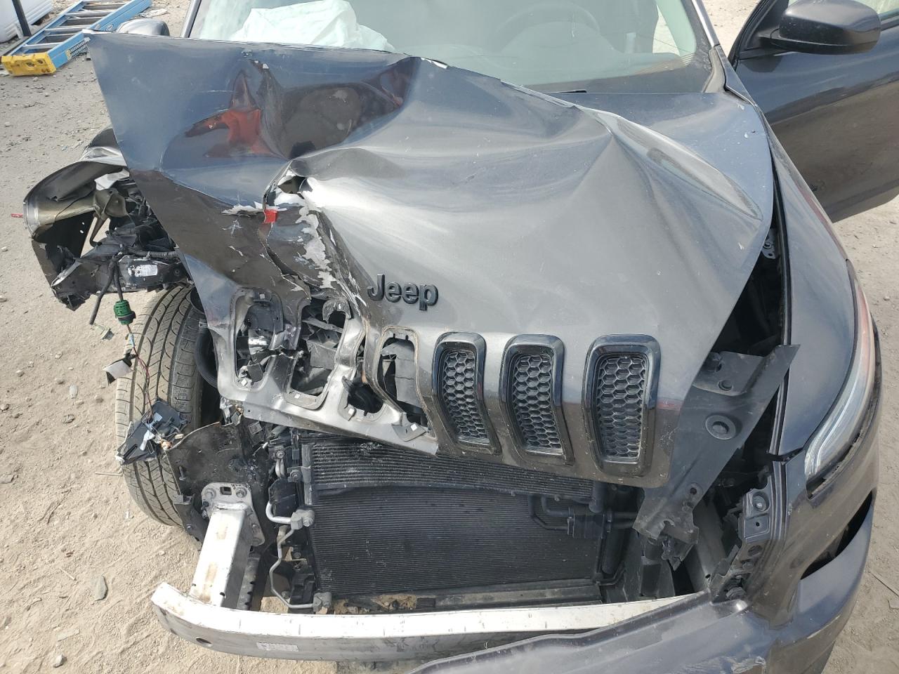 JEEP GRAND CHEROKEE LATITUDE