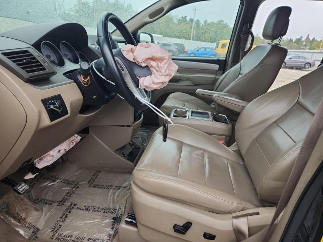 2011 VOLKSWAGEN ROUTAN SEL - 2V4RW5DG5BR804996