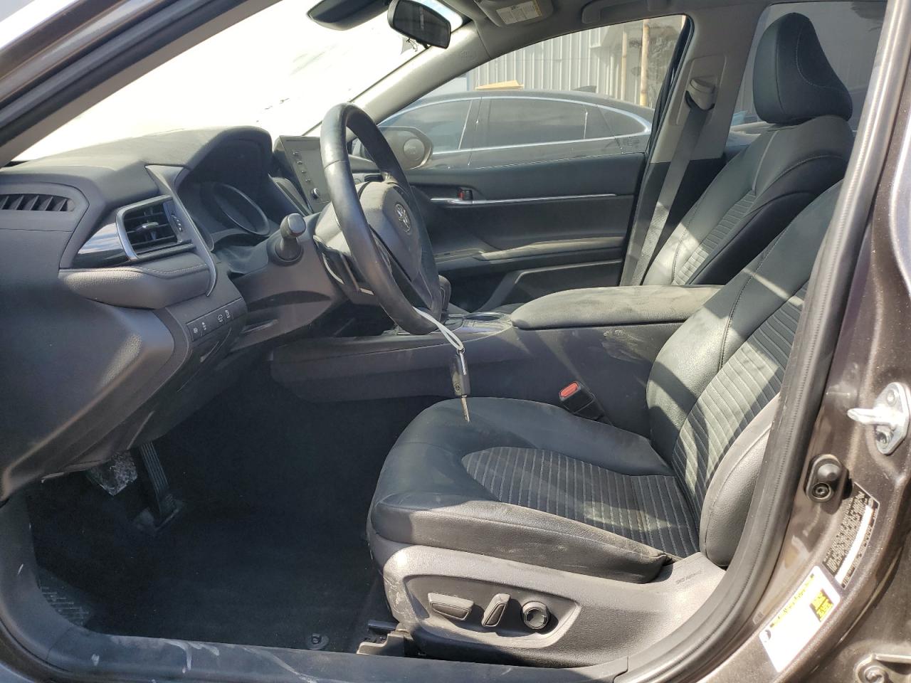 TOYOTA CAMRY SE NIGHT SHADE