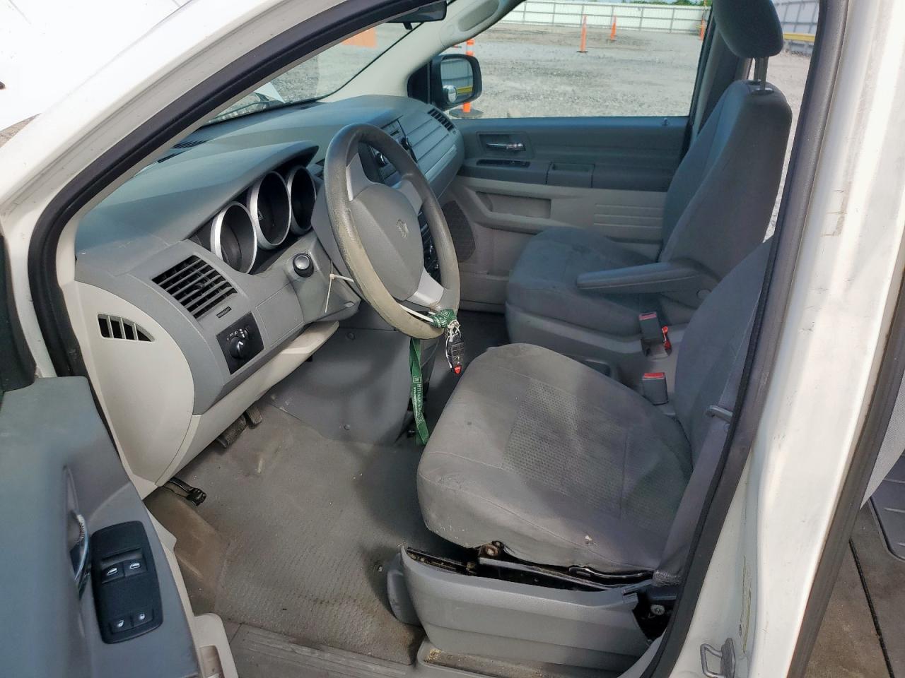 Lot #3298084147 2008 DODGE GRAND CARA