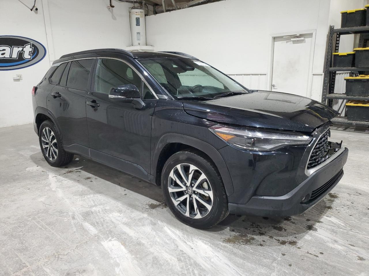 TOYOTA COROLLA CROSS XLE