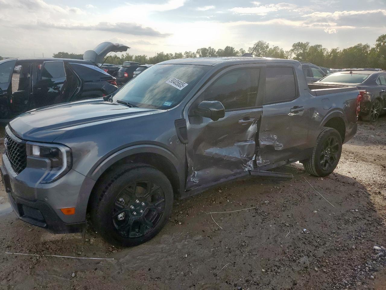 FORD MAVERICK LARIAT