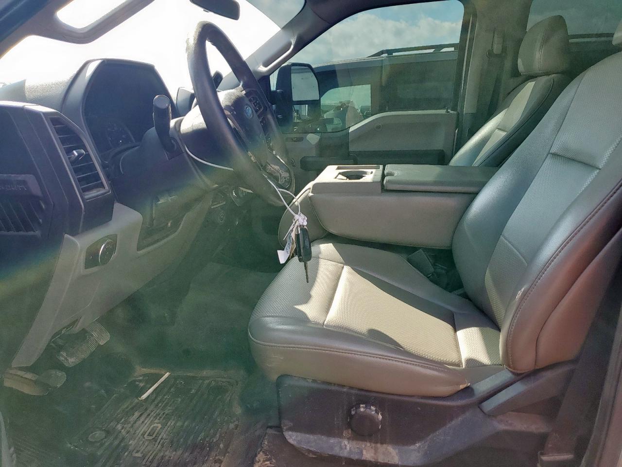 FORD F-250 SUPER DUTY