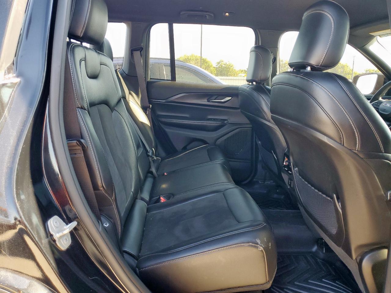 JEEP GRAND CHEROKEE LAREDO