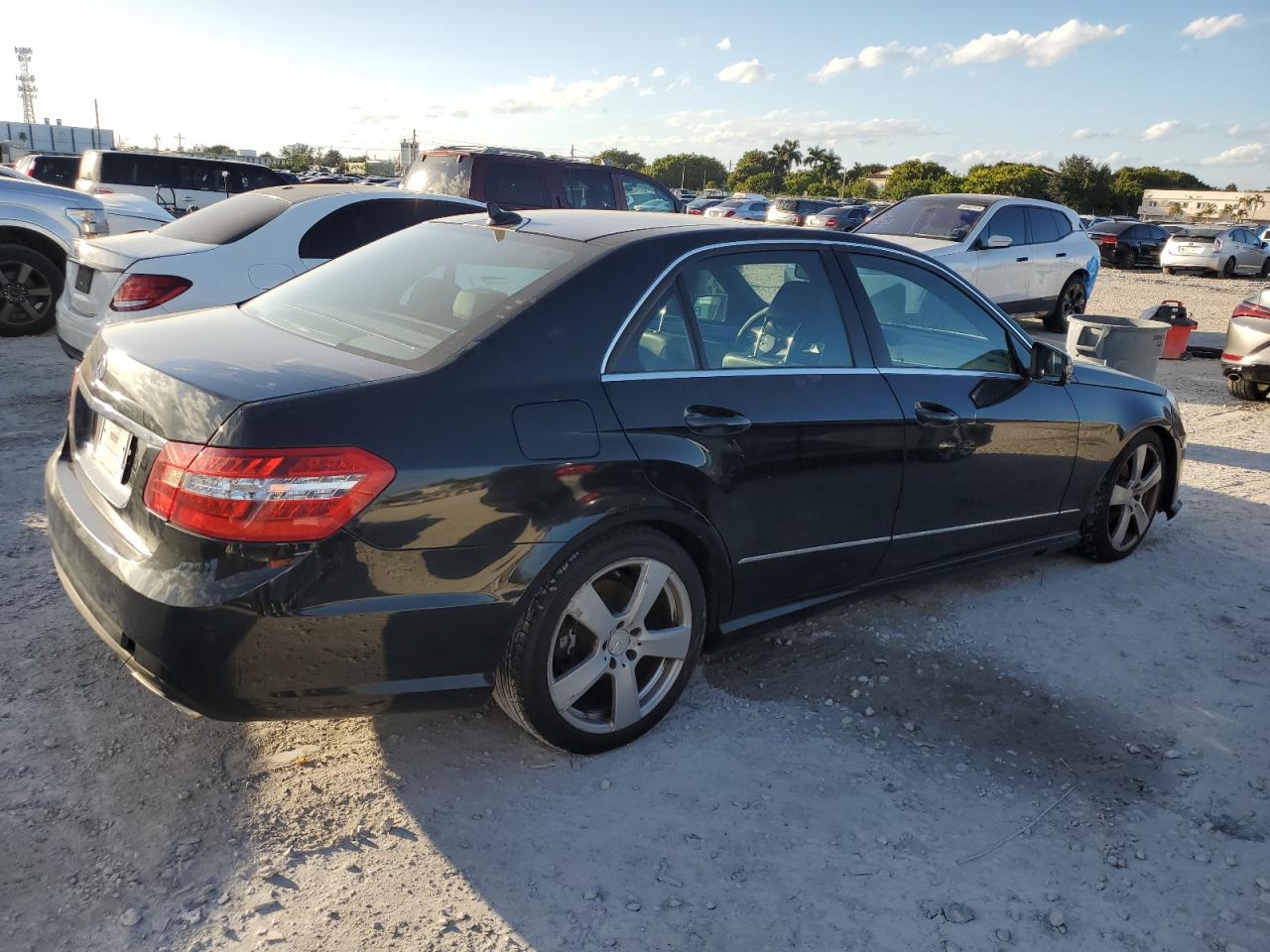 MERCEDES-BENZ E-CLASS 350