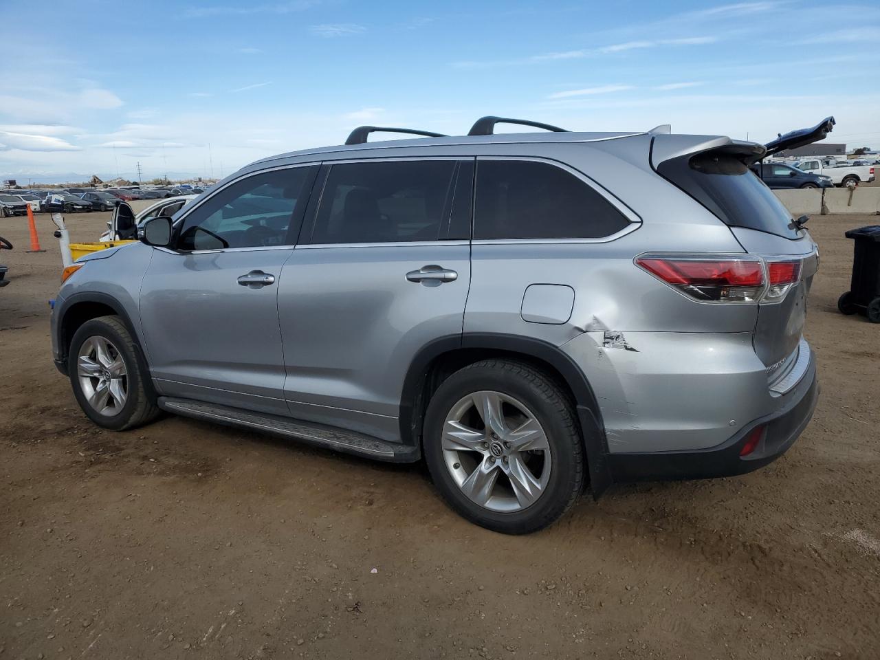 TOYOTA HIGHLANDER LIMITED