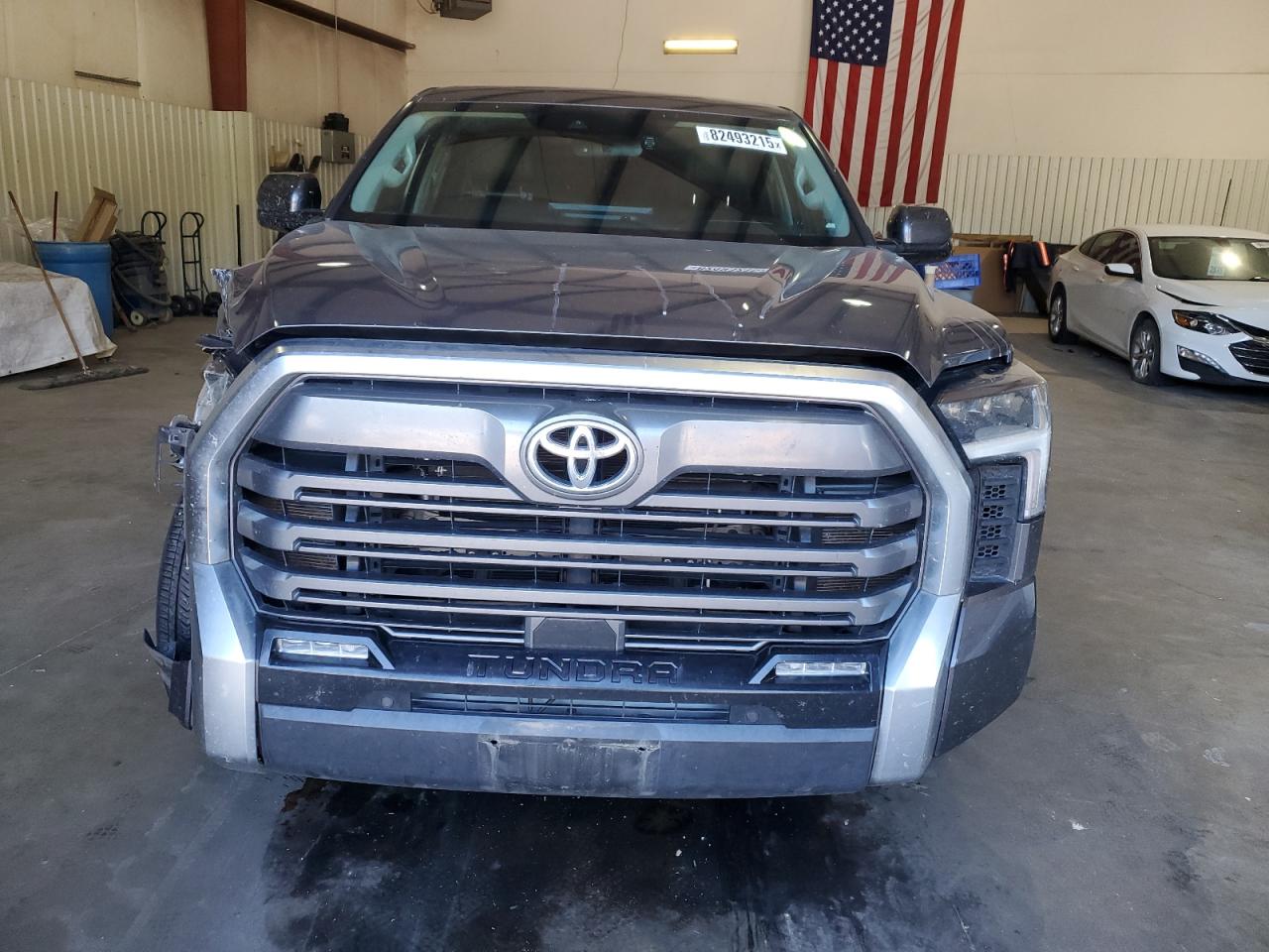 TOYOTA TUNDRA CREWMAX LIMITED