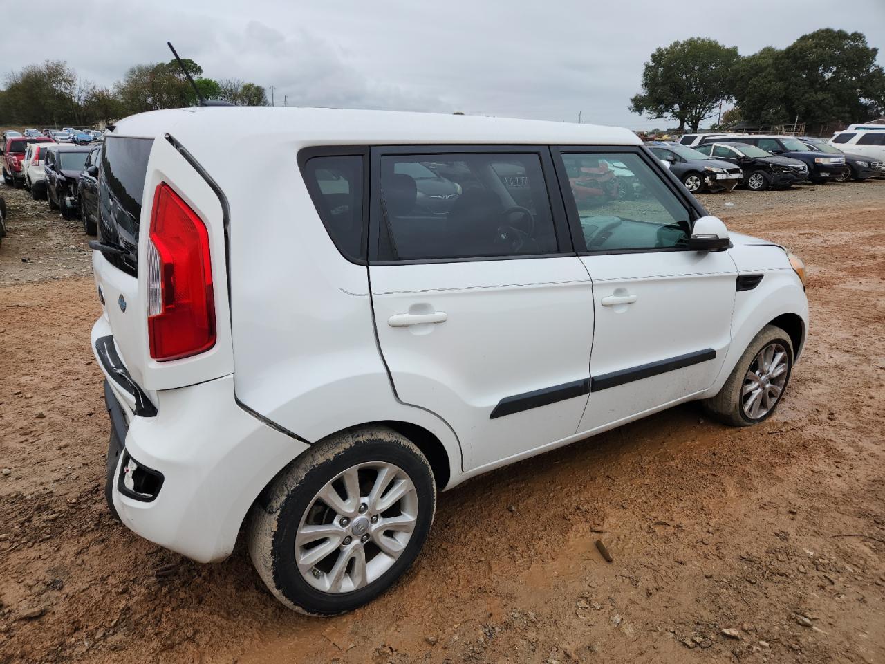 KIA SOUL +
