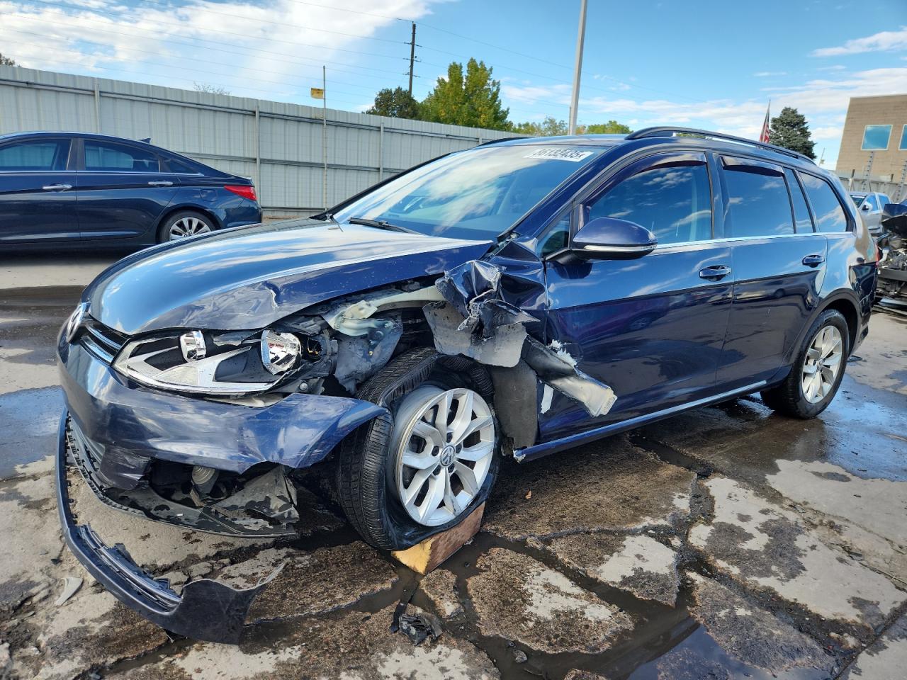 Lot #3305896277 2015 VOLKSWAGEN GOLF SPORT