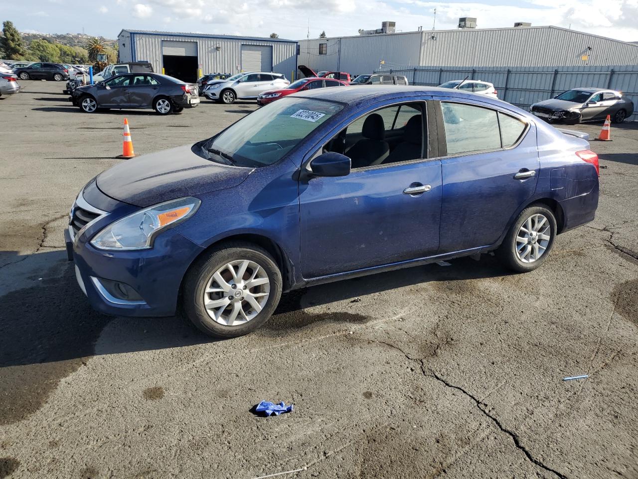 NISSAN VERSA S