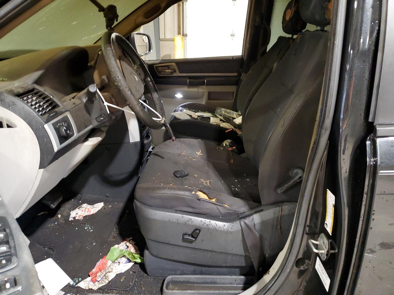 DODGE GRAND CARAVAN CREW