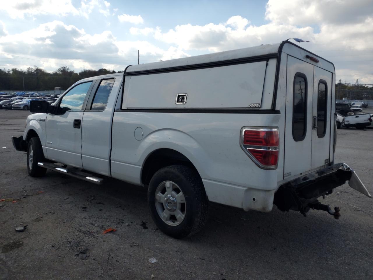 FORD F-150 SUPER CAB