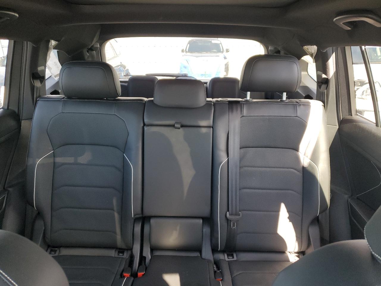 VOLKSWAGEN TIGUAN SEL R-LINE BLACK