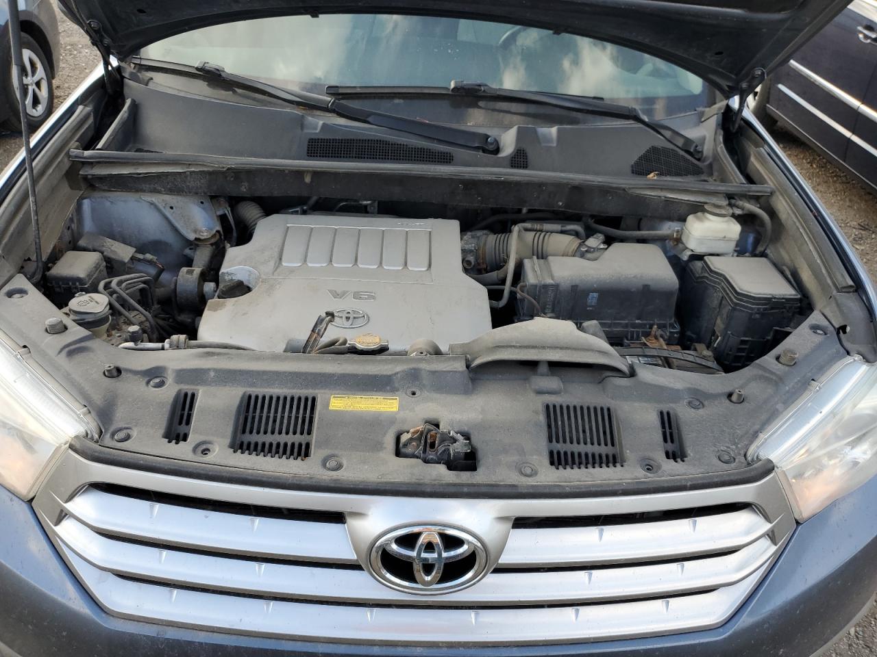 TOYOTA HIGHLANDER BASE