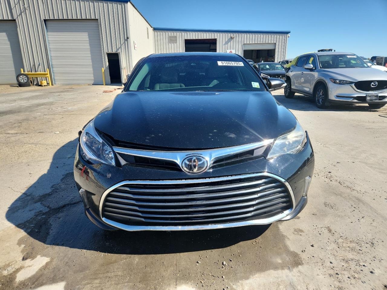 TOYOTA AVALON XLE