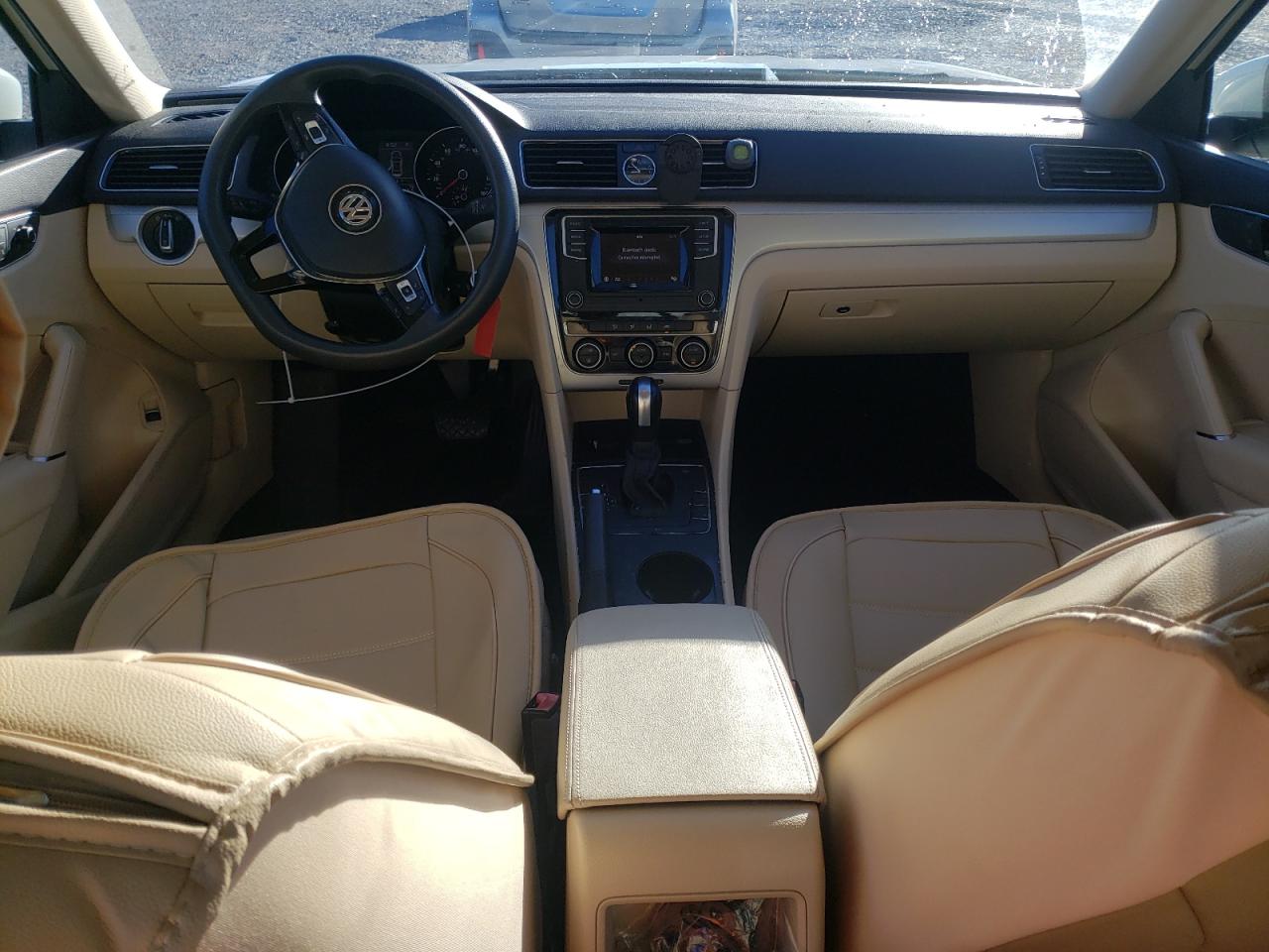 VOLKSWAGEN PASSAT S