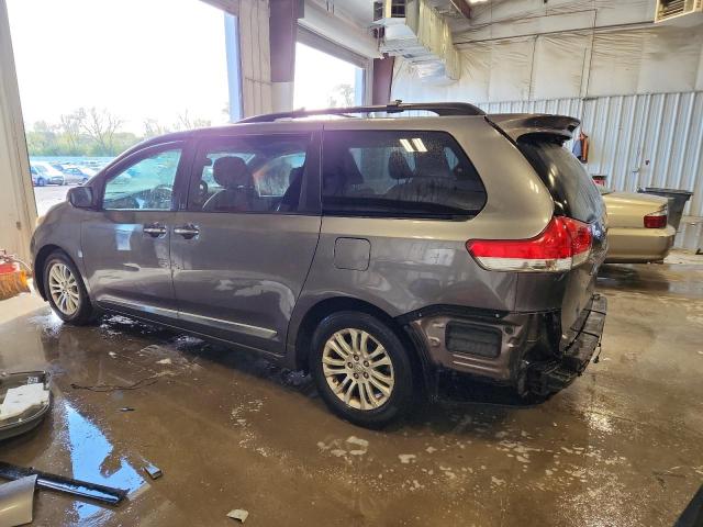 2013 TOYOTA SIENNA XLE - 5TDYK3DC3DS301481