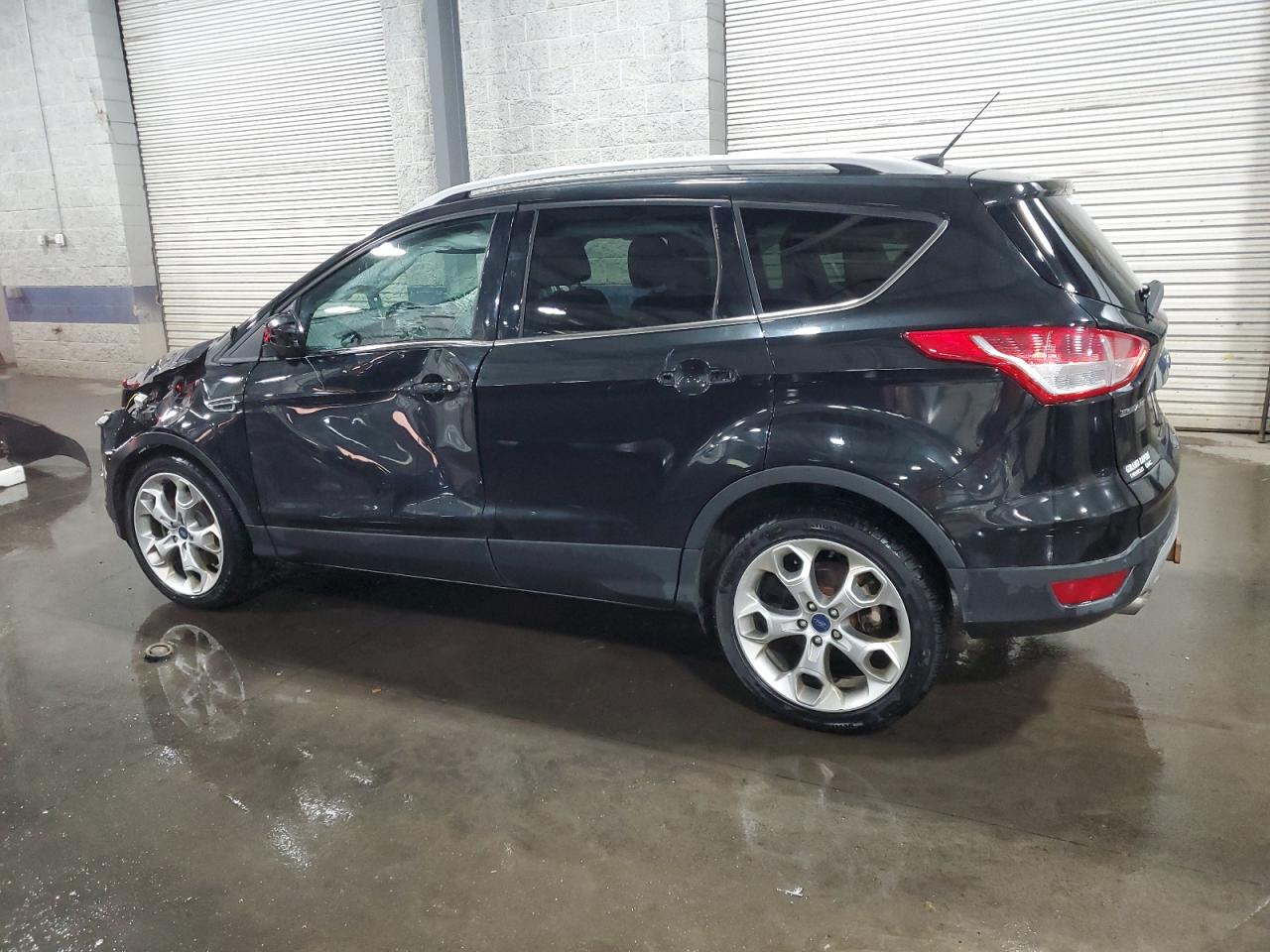 FORD ESCAPE TITANIUM