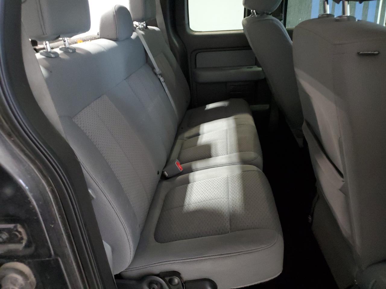 FORD F-150 SUPER CAB