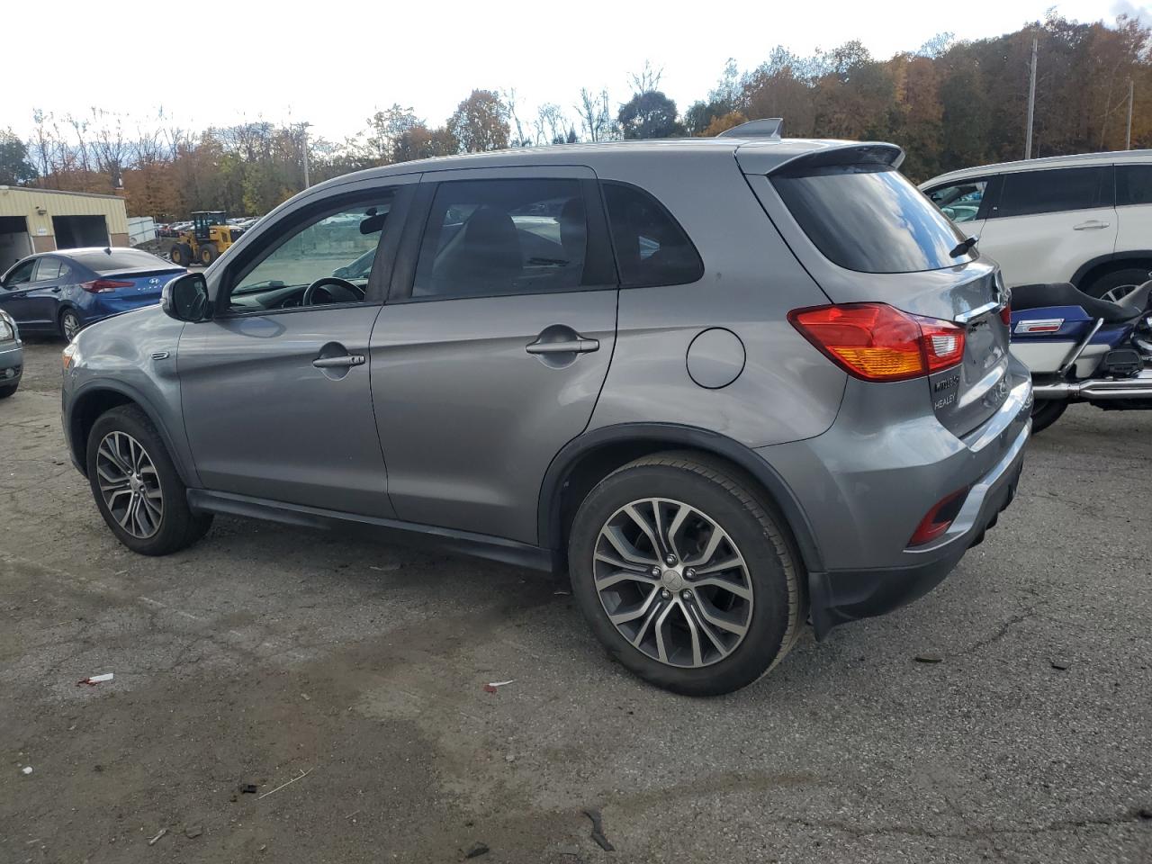 MITSUBISHI OUTLANDER ES