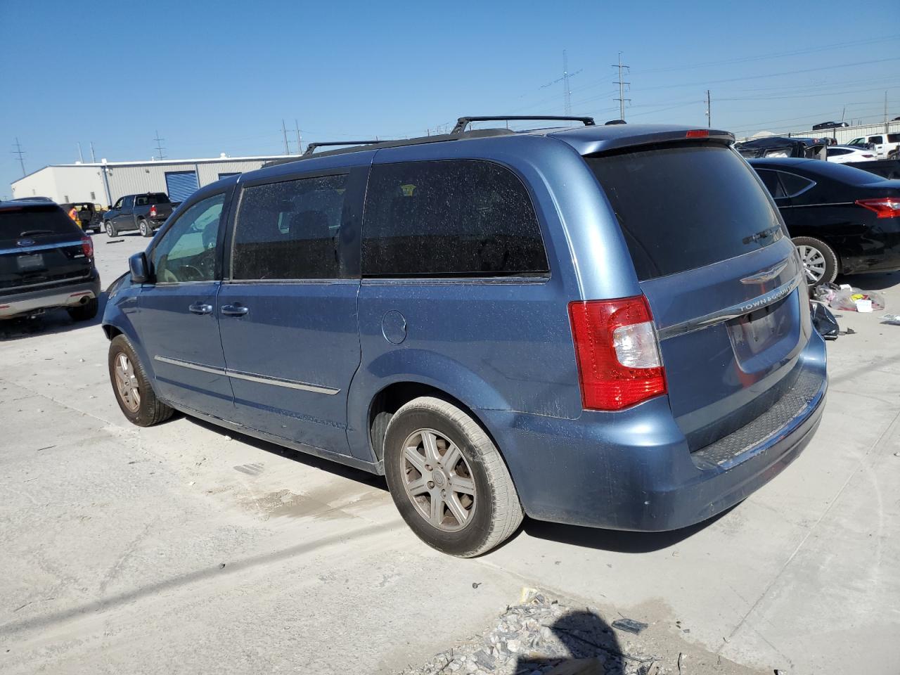 CHRYSLER TOWN & COUNTRY TOURING