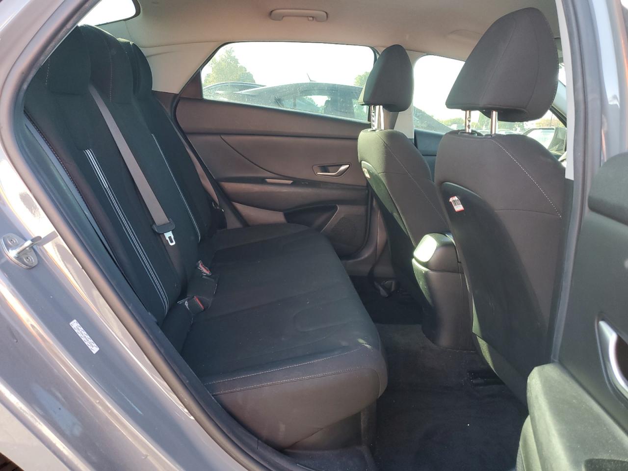 HYUNDAI ELANTRA BLUE