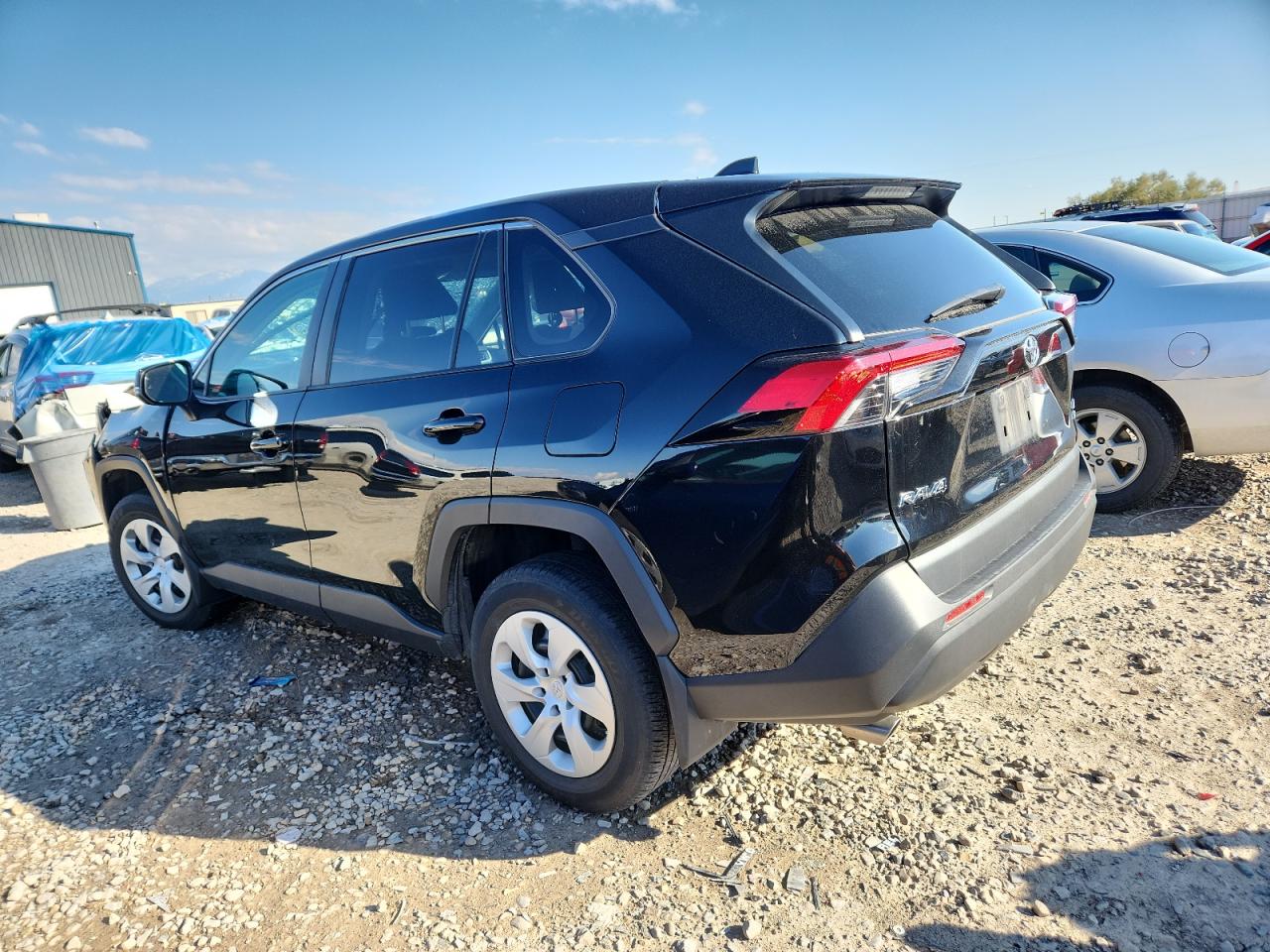 TOYOTA RAV4 LE