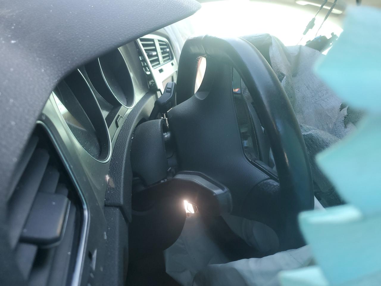 VOLKSWAGEN GOLF SPORTSVAN S