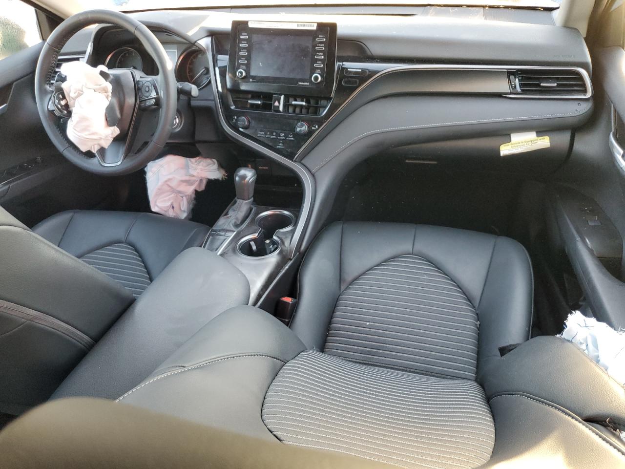 TOYOTA CAMRY SE NIGHT SHADE