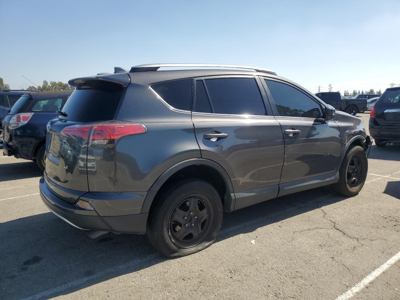 TOYOTA RAV4 LE