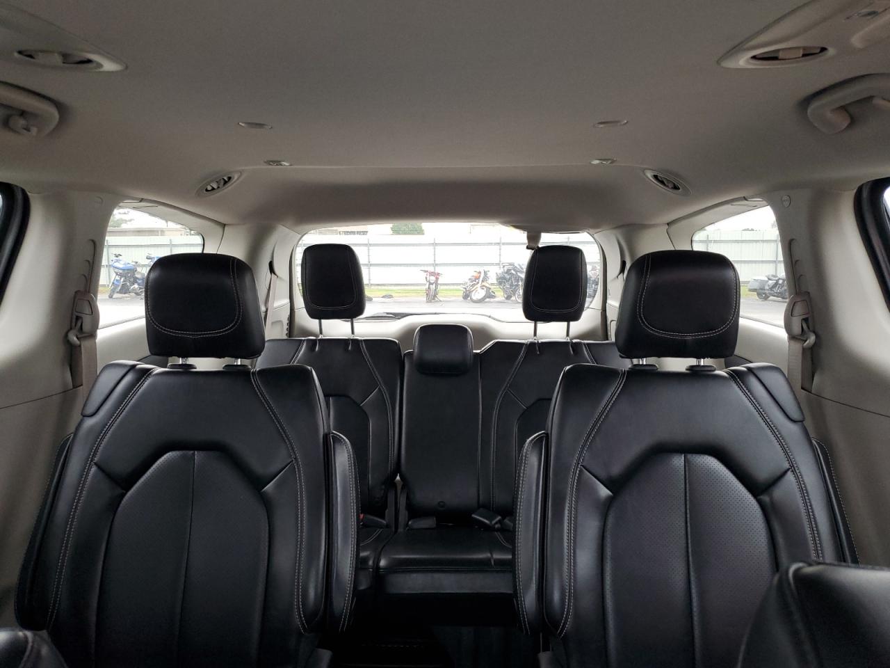 CHRYSLER VOYAGER LXI