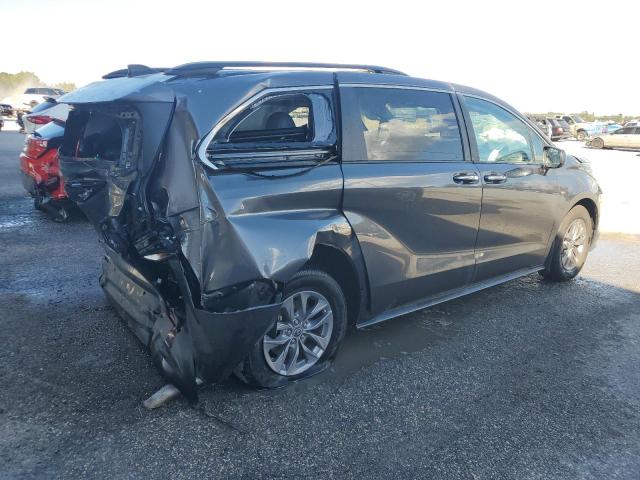 2025 TOYOTA SIENNA XLE #3279505242