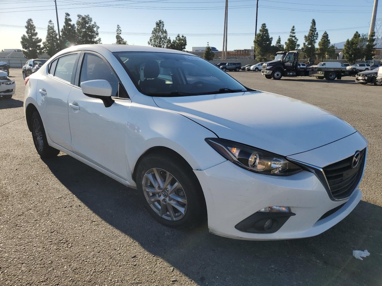 MAZDA 3 TOURING