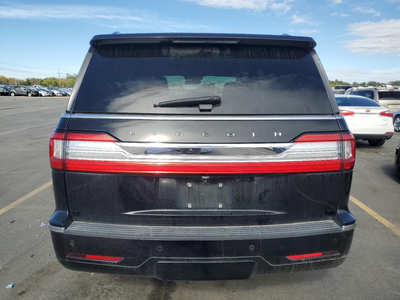 LINCOLN NAVIGATOR RESERVE