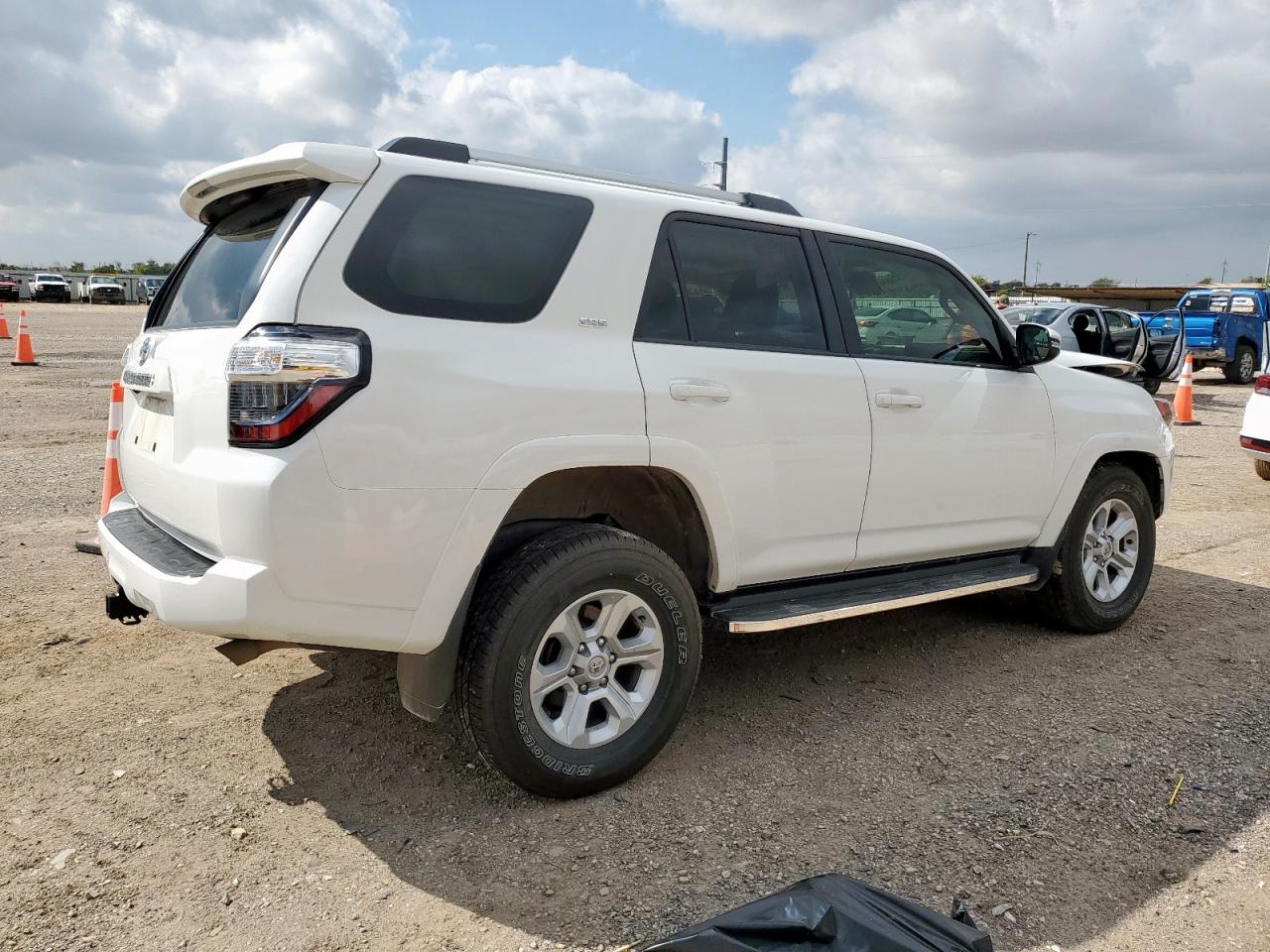 TOYOTA 4RUNNER SR5