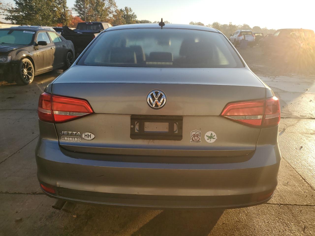 VOLKSWAGEN JETTA BASE