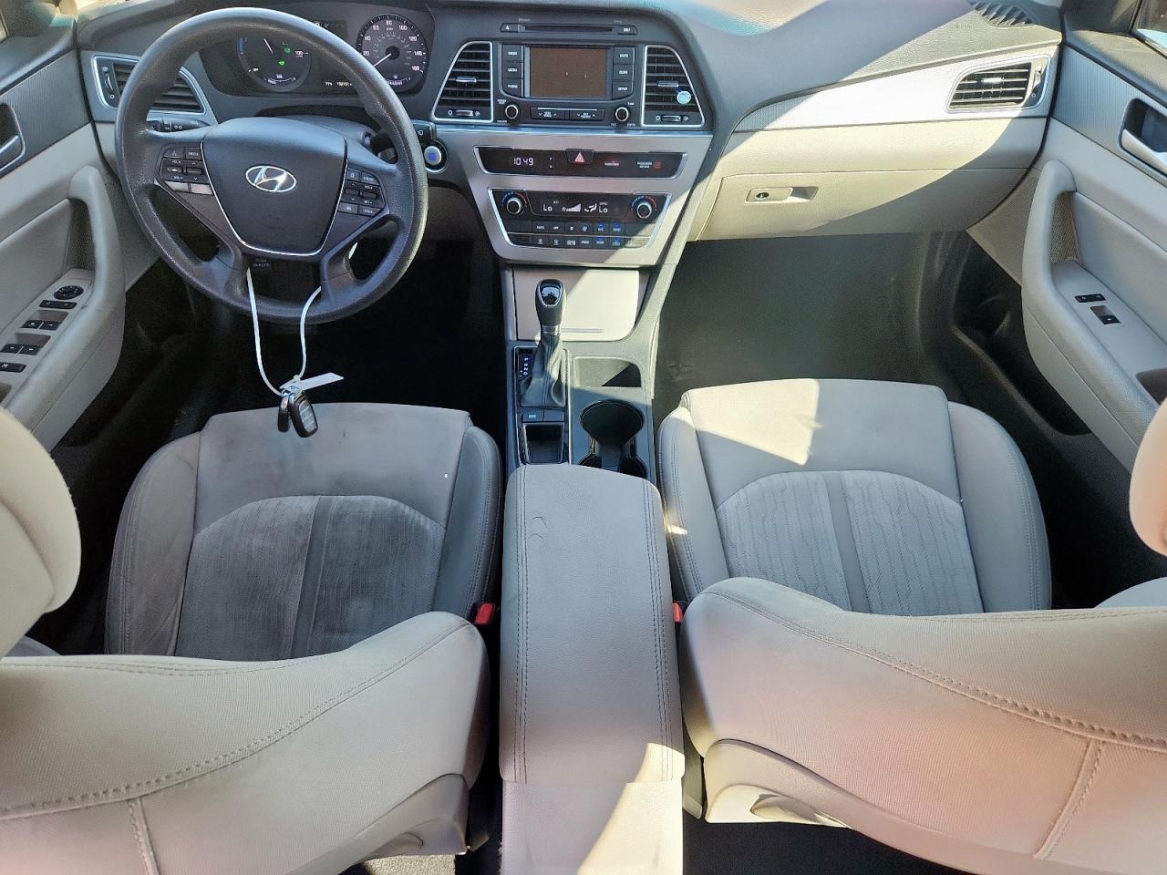 HYUNDAI SONATA HYBRID